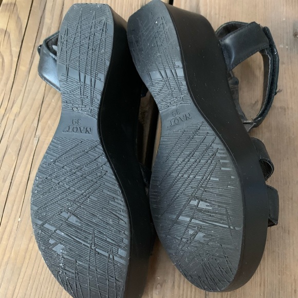 Sexy Naot galdiator wedge sandals - Picture 3 of 4